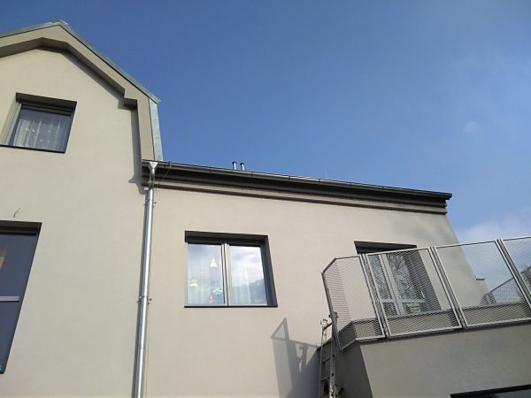 Montáž zábran proti jiřičkám: Úvaly