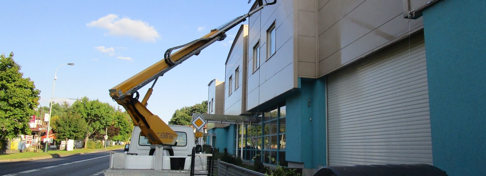 Mytí fasády: Říčany