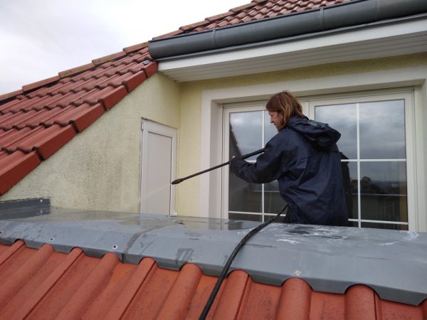 Oprava a nátěr fasády: Ořech