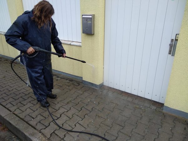 Oprava a nátěr fasády: Ořech