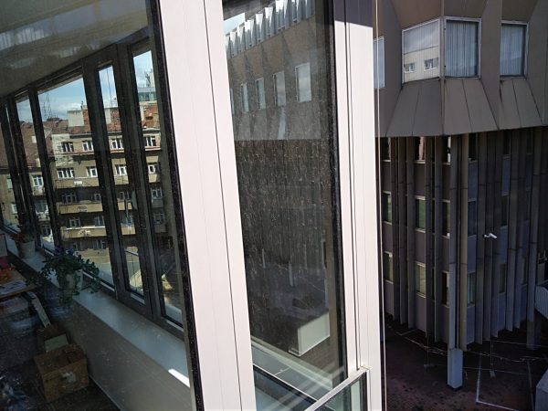 Mytí administrativní budovy: Praha