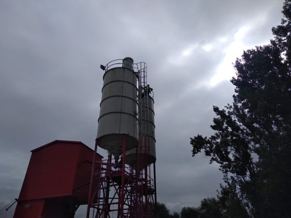 Nátěr sil na beton: Městec Králové