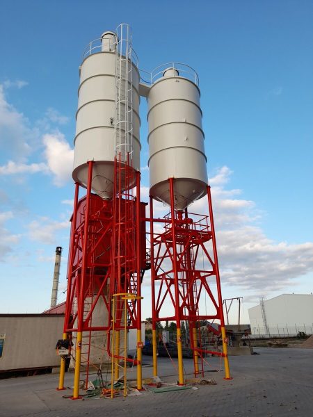 Nátěr sil na beton: Městec Králové