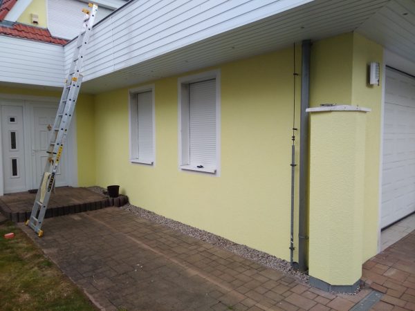 Oprava a nátěr fasády: Ořech