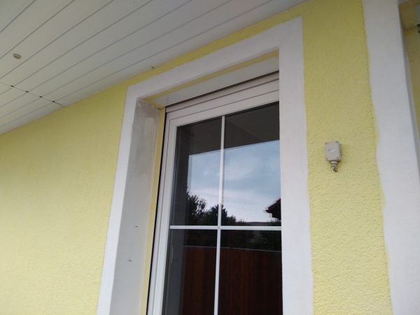 Oprava a nátěr fasády: Ořech