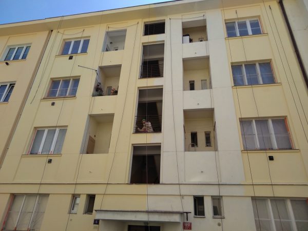 Oprava a nátěr fasády: Praha