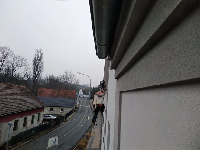 Jak vyrobit hnízdo pro jiřičky?