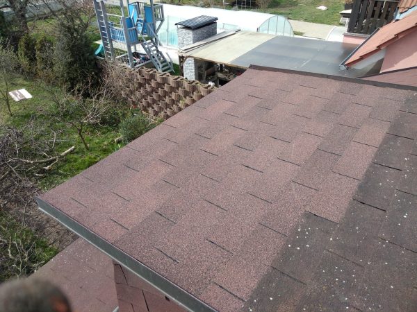 Oprava asfaltových šindelů: Praha