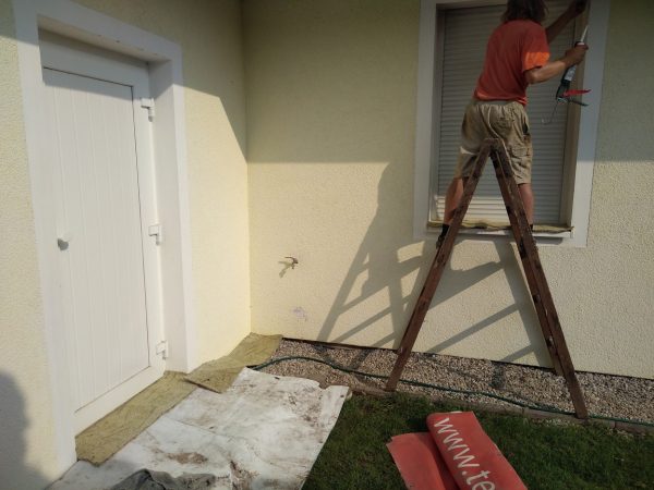 Oprava a nátěr fasády: Ořech