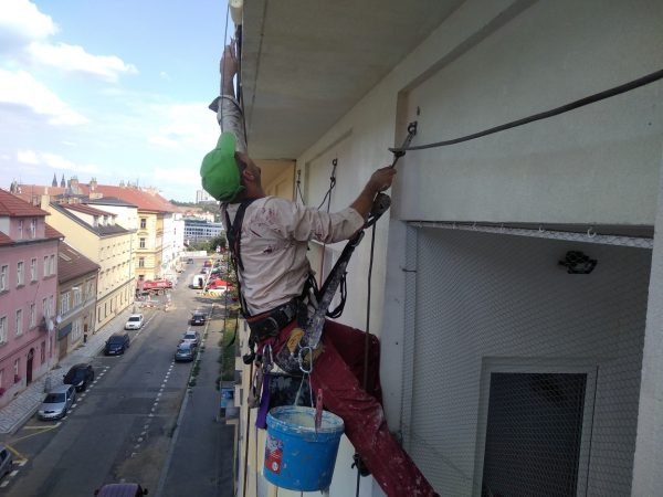 Oprava a nátěr fasády: Praha