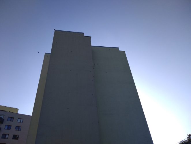 Opravy zateplených fasád poškozených ptáky