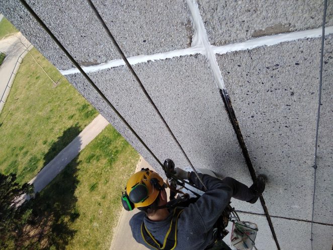 Renovace panelových spár: Praha