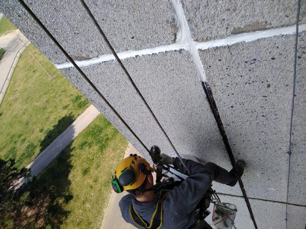 Renovace panelových spár: Praha