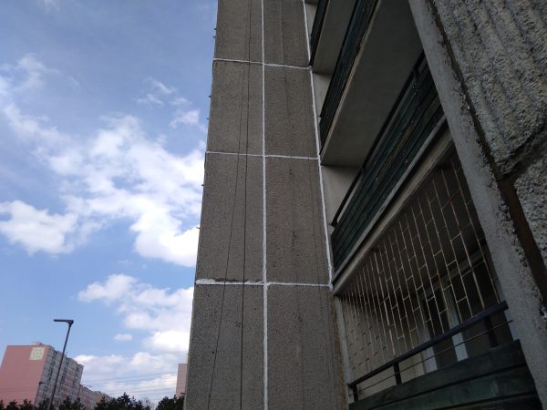 Renovace panelových spár: Praha