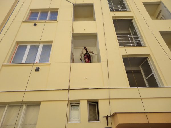 Oprava a nátěr fasády: Praha