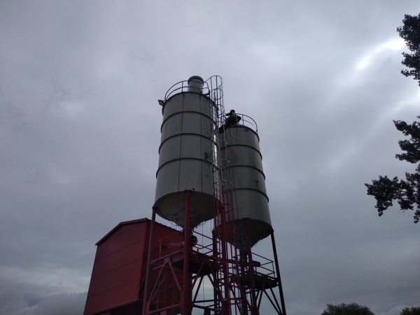 Nátěr sil na beton: Městec Králové