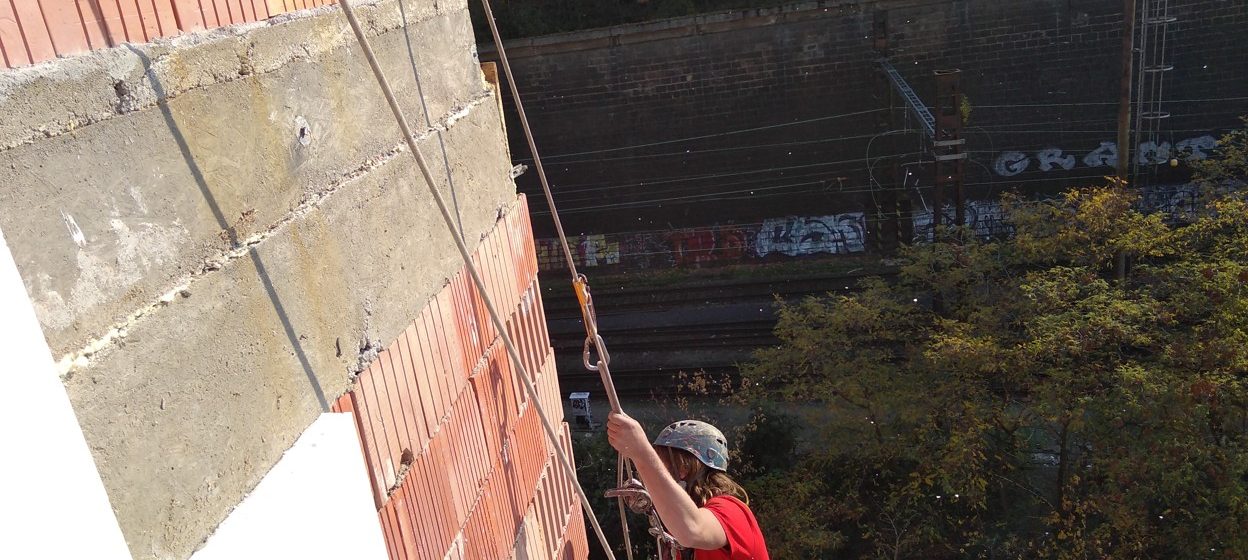 Zateplení štítů bytového domu: Praha